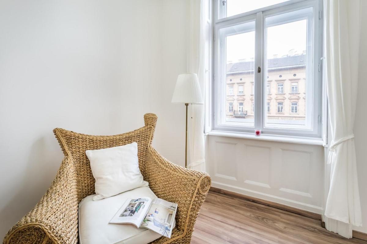Apartament City *